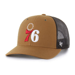 PHILADELPHIA 76ERS CARHARTT '47 TRUCKER BROWN
