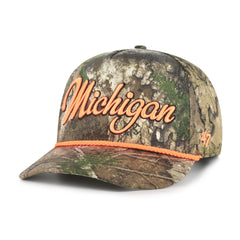 MICHIGAN WOLVERINES OVERHAND SCRIPT REALTREE '47 HITCH REALTREE APX