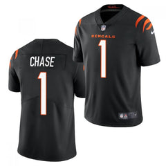 Women's Cincinnati Bengals #1 Ja'Marr Chase 2021 New Black Vapor Limited Stitched Jersey(Run Small) 