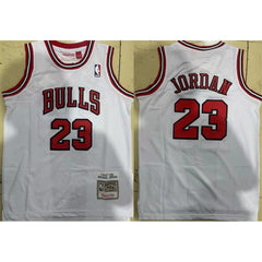 Men's Chicago Bulls #23 Michael Jordan White 1997-98  Stitched Jersey