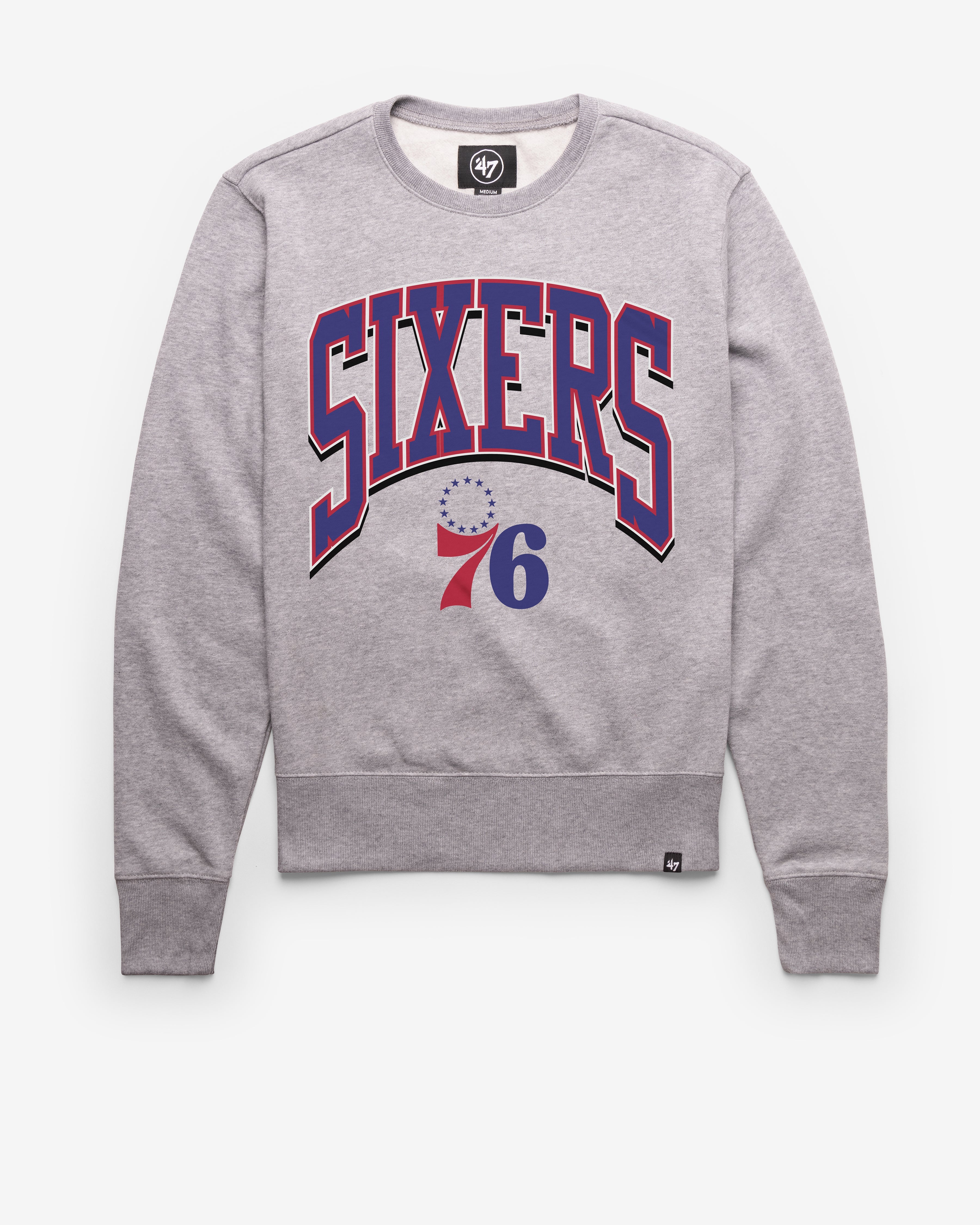 PHILADELPHIA 76ERS WALK TALL '47 HEADLINE CREW SLATE GREY