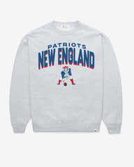 NEW ENGLAND PATRIOTS HISTORIC CAMPUS ARCH CLOUD '47 OVERSIZED CREW WOMENS RELAY GREY