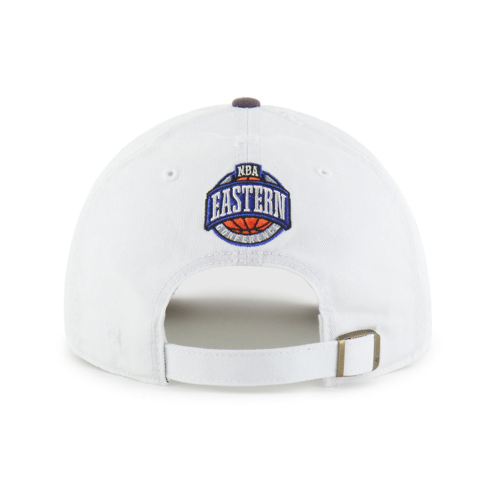 PHILADELPHIA 76ERS HARDWOOD CLASSICS WORN SCRIPT '47 CLEAN UP MF MID FIT WHITE